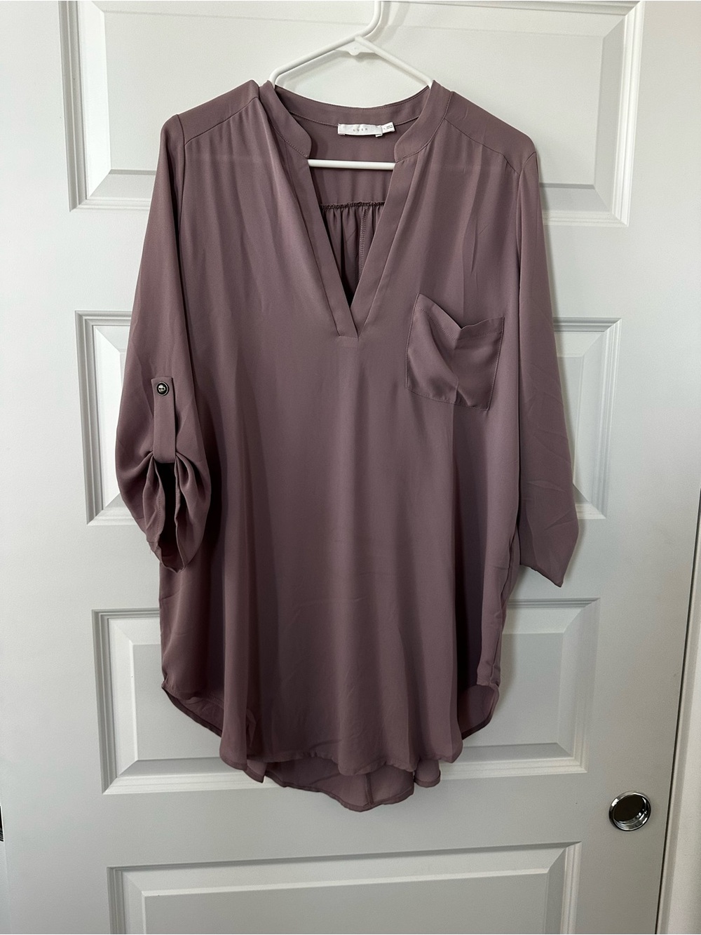 Lush Soft Mauve V-Neck Roll-Tab Tunic